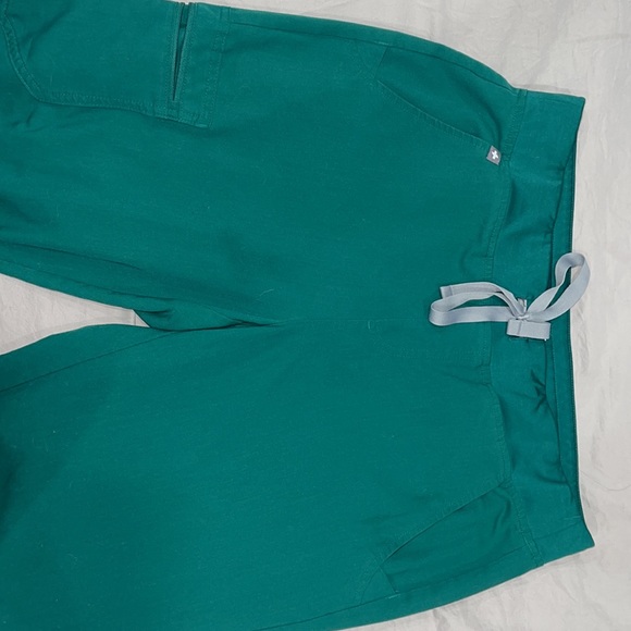 Figs Pants & Jumpsuits Figs Hunter Green Jogger Scrub Pants Poshmark